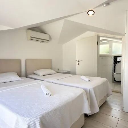 Villa Modern 4 Bedroom Fethiye